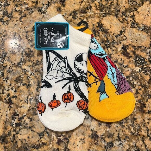 DISNEY Nightmare Before Christmas 2 Pair Ankle Socks - Picture 6 of 6